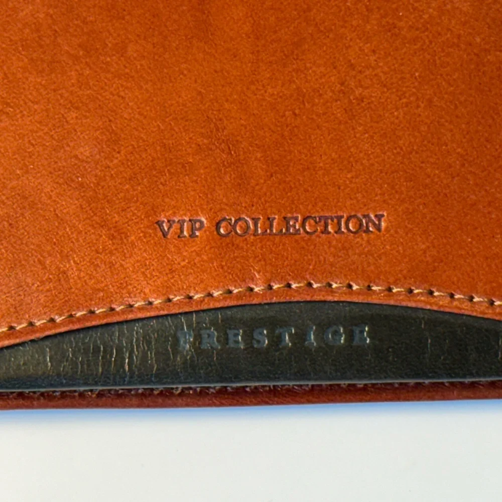 High End Wittchen VIP Collection Brown Leather Bifold Zip Pocket Wallet NWT MINT